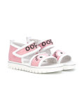  Oops sandals 