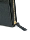 flat zipped crossbody bag