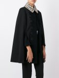 animalier collar cape