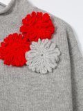 针织花卉缝饰毛衣