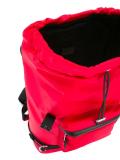 strap fastening backpack