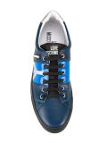 lateral logo sneakers