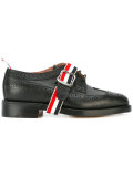 straped brogues 