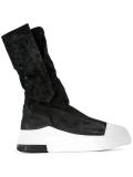 contrast sole boots