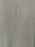 long-sleeved T-shirt