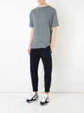 plain T-shirt 