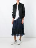 pleated skirt
