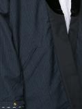 缝饰细节和服夹克
