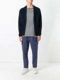 loose fit trousers 