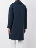 衣领及膝外套