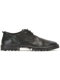 lace-up shoes