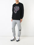 skull print sweatshirt