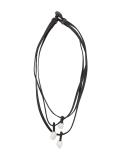 tri pendant necklace