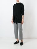 圆领毛衣