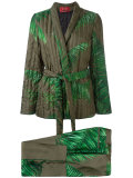 printed suit 