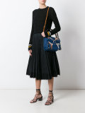 pleated skirt 