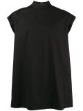 sleeveless T-shirt 