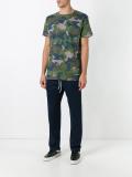 camouflage print T-shirt
