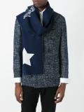 bee knit scarf