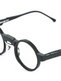 round shaped glasses