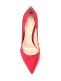 pointed pumps