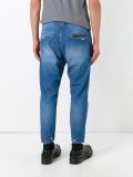 tapered jeans