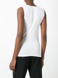 sleeveless tank top 