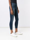 'The Looker Crop'紧身牛仔裤