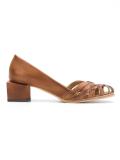 panelled pumps