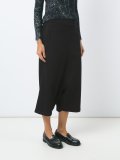 wide leg cropped trousers