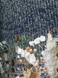 金属感细节斗篷