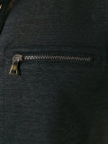 zip pocket T-shirt