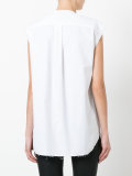 sleeveless shirt