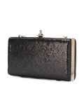 clasp fastening clutch 