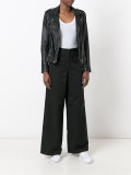 wide-legged trousers