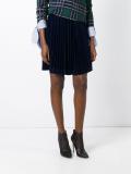 pleated skirt