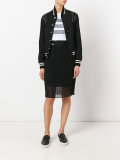 pleated skirt
