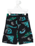 Medusa baroque prints shorts