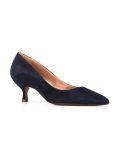 low comma heel pumps
