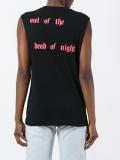 sleeveless T-shirt 