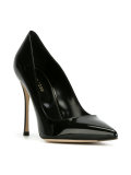 pointed pumps