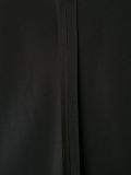 深V领上衣