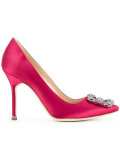 Hangisi pumps