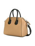 Antigona tote