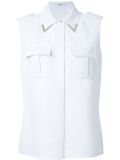 sleeveless shirt