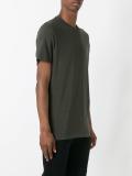 round double neckline T-shirt
