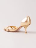 round-toe pumps