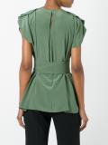 'Moving Emotion' top