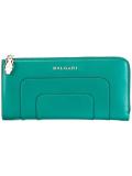 zipped wallet