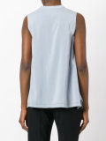 V neck top
